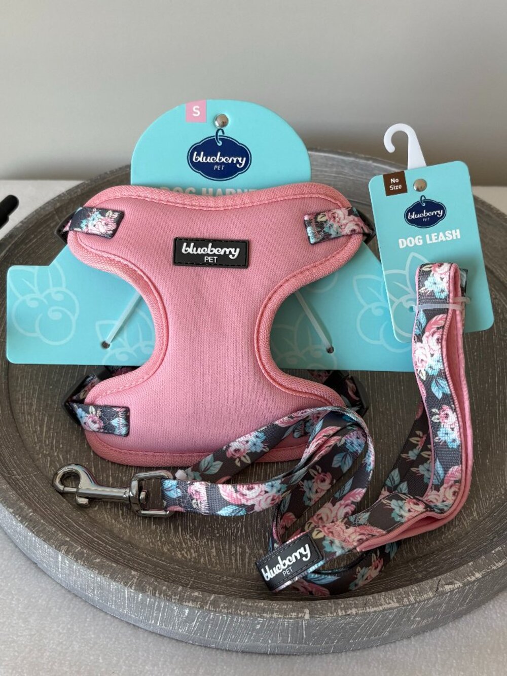 NWT - Blueberry Pet Rose Flower Print Padded Dog Harness Vest and Leash - Pink